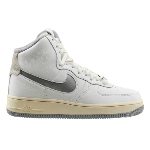 Кросівки жіночі Nike Air Force 1 High Sculpt (DC3590-101)
