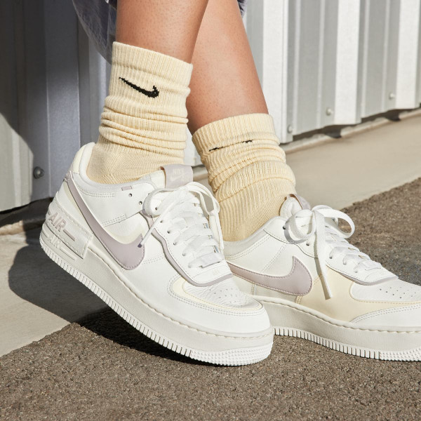 Кросівки жіночі Nike Wmns Air Force 1 Shadow (DZ1847-104)