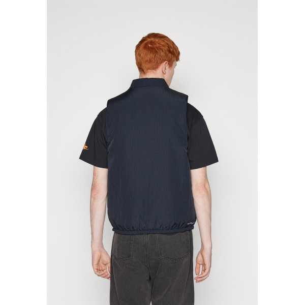 Жилетка Nike Air Insulated Woven Vest (FZ4697-010)