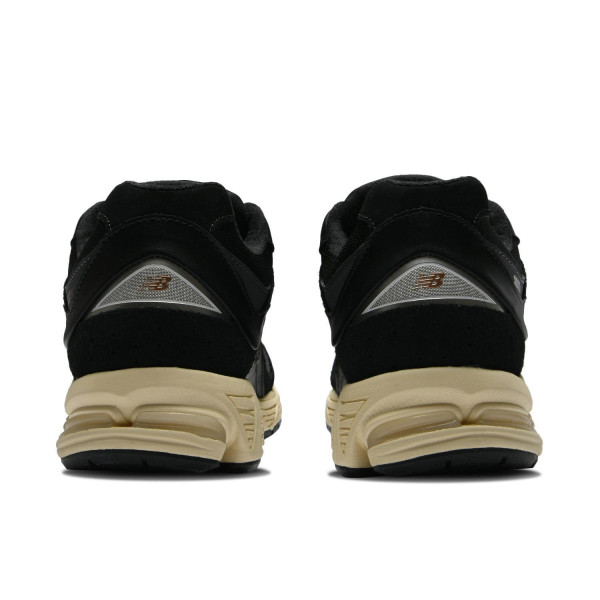 Кросівки чоловічі New Balance 2002R (M2002RIB)
